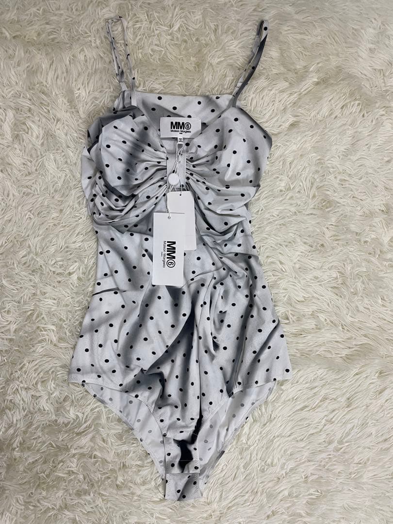 【新品タグ付き】MM6メゼンマルジェラ　ボディスーツ　キャミソール　ハートリボン