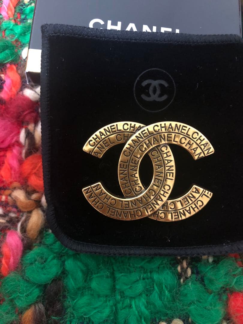 【新品・未使用】 CCロゴブローチ ブローチ