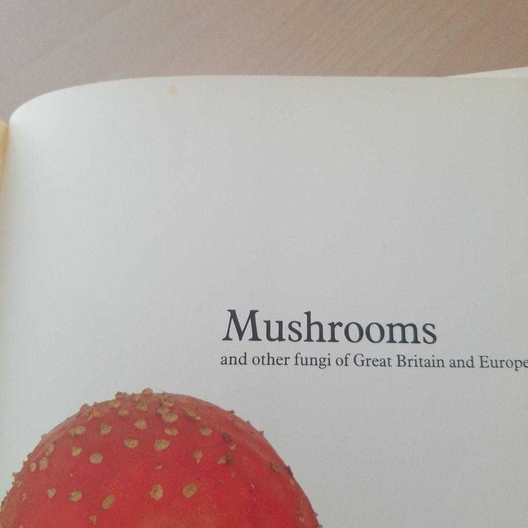 洋書 Mushrooms