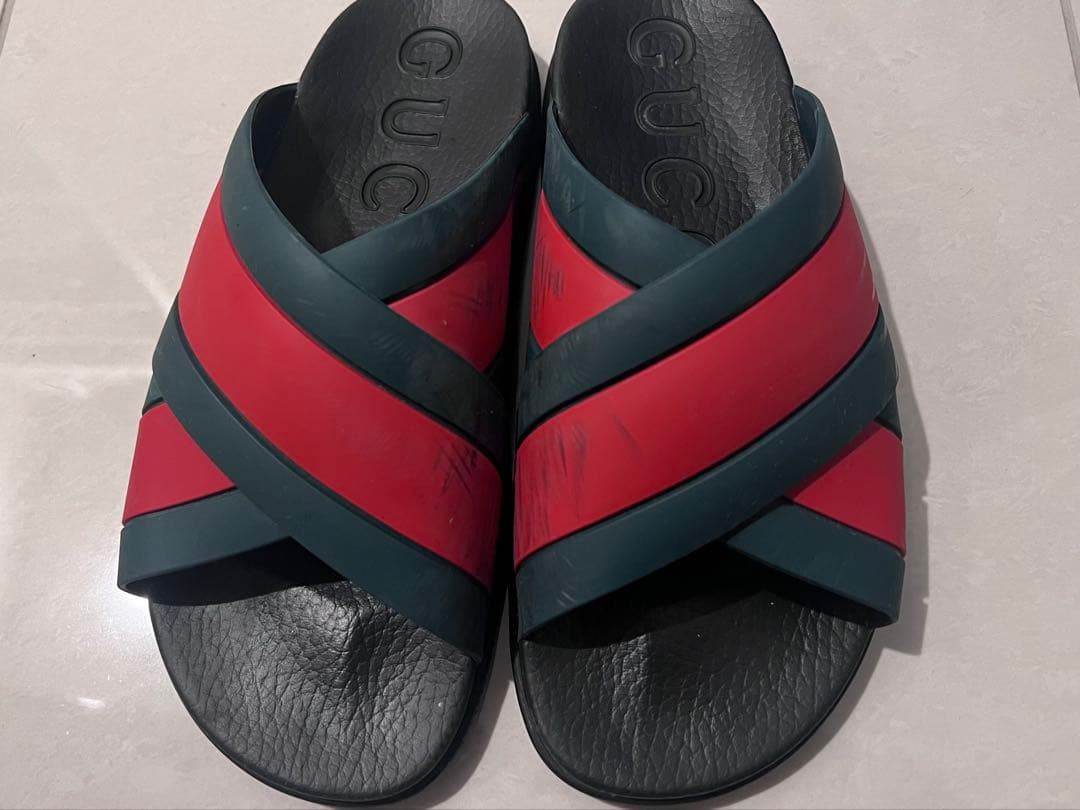 GUCCI ラバースライドサンダル