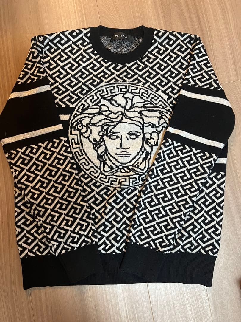 VERSACE メデューサニット ブラック×ホワイト サイズ52（XL相当）