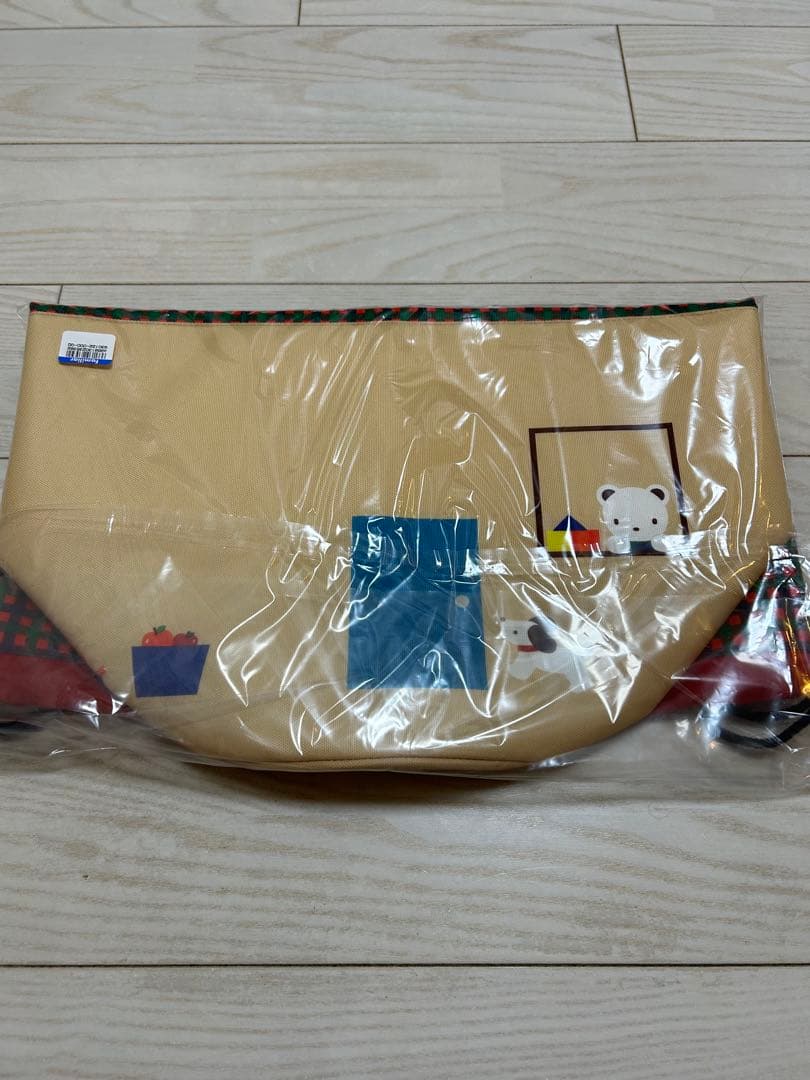 新品未使用未開封　ファミリア　ノベルティ　収納袋　オンライン限定