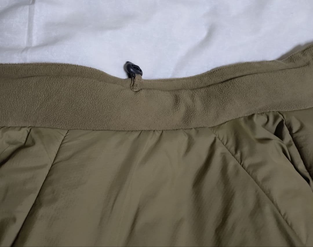 【極美品】イギリス軍実物 PCS サーマルジャケット 170/90 Mサイズ