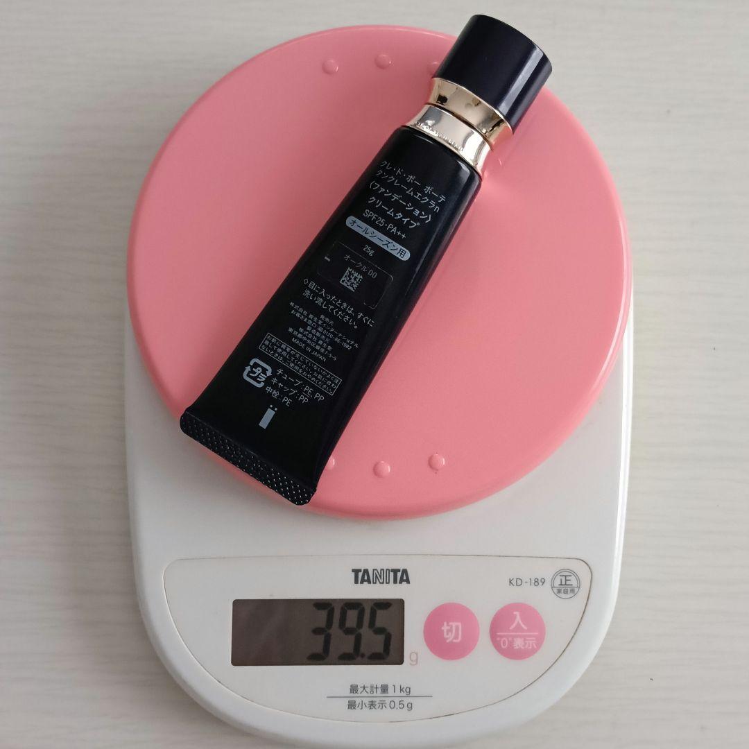 クレドポーボーテ　タンクレームエクラnファンデーション　クリーム　オークル00