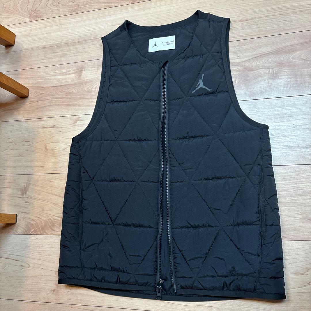 Jordan ブラック キルティング ベスト