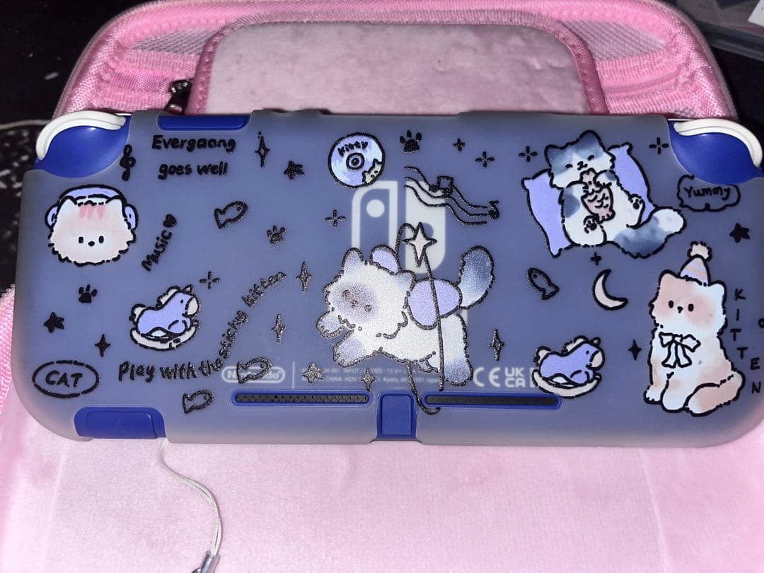 NintendoSwitchライト ブルー カバーケースとケース付き