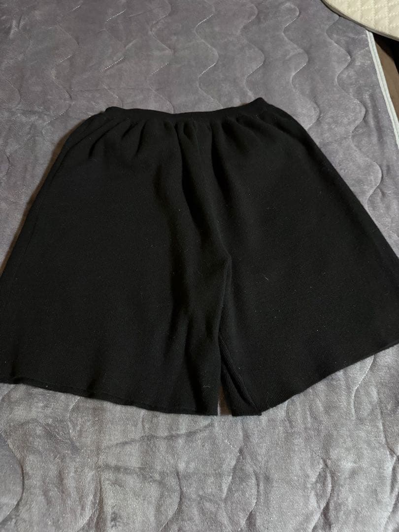 CHANEL ブラックショートパンツ ゴムウエスト