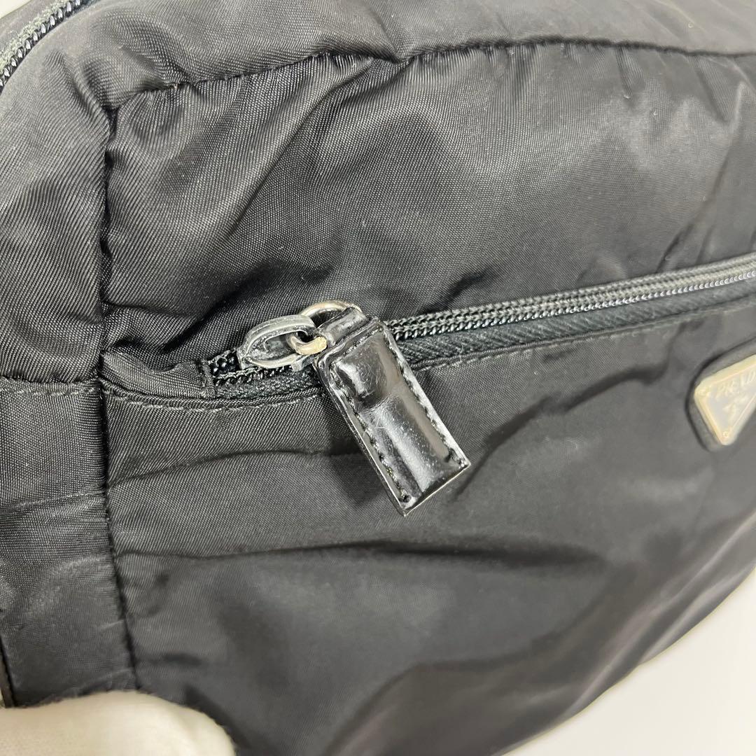 ✨美品✨希少サイズ✨PRADA　カメラバッグ　ナイロン　三角ロゴ　ブラック