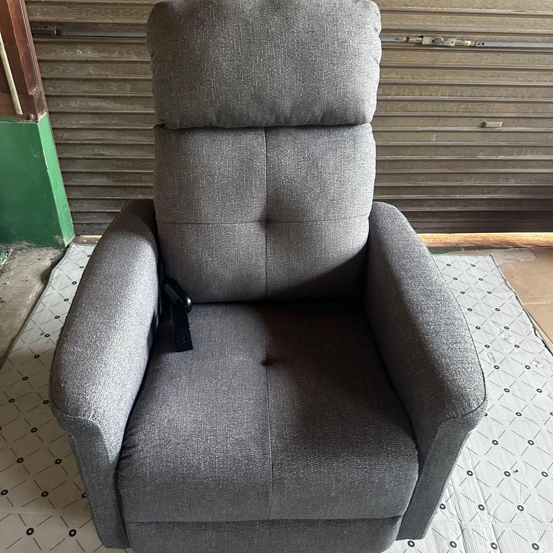 【超美品】電動リクライニングソファ（1人用）