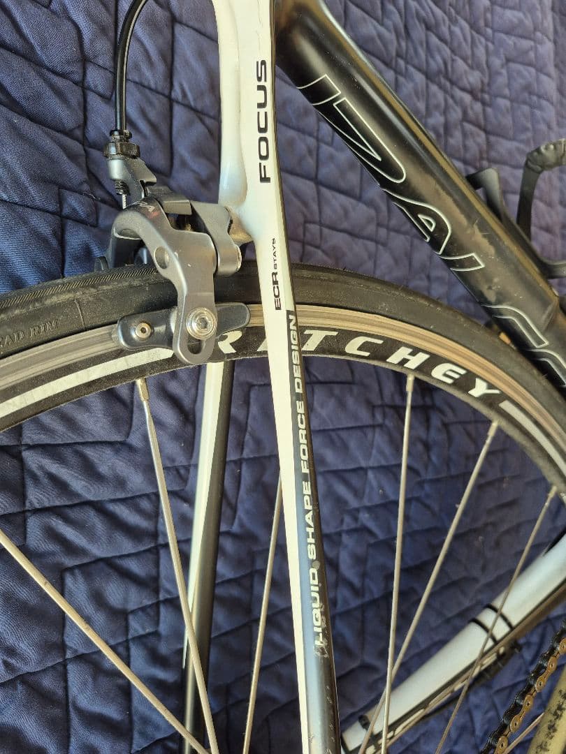 FOCUS EINDHOVEN PRO ロードバイク　フォーカス　イザルコ　中古