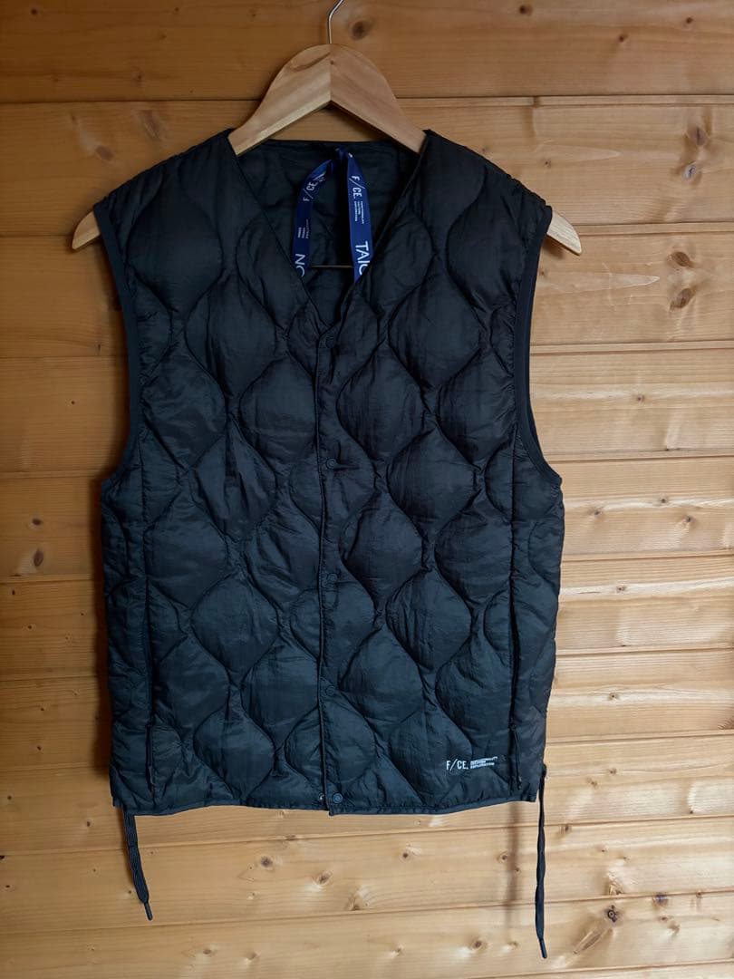 TAION BY F/CE.タイオン By エフシーイー パッカブルダウンベスト