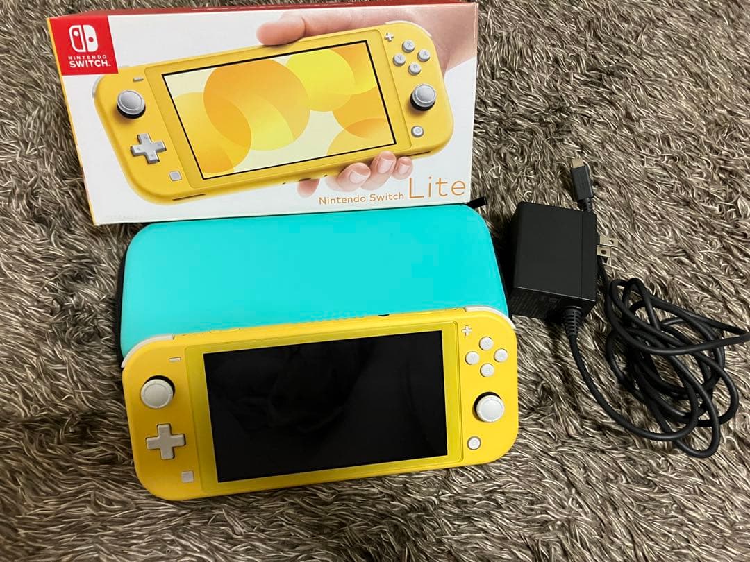 Nintendo Switch Lite イエロー 本体　充電器　ケース付き