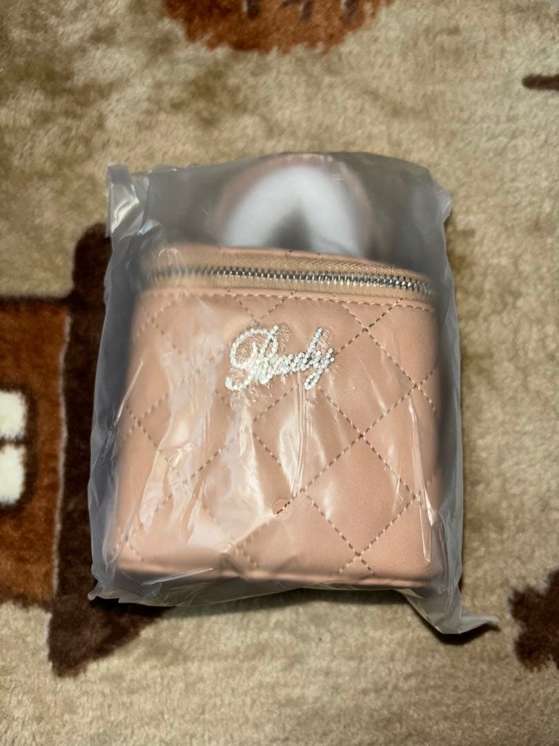 Rady キルティングショルダーバッグ　ミニバニティ