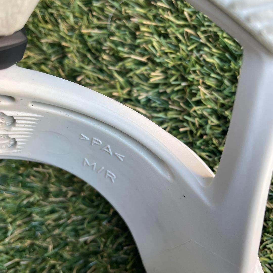 Burton カーテル　M バートン