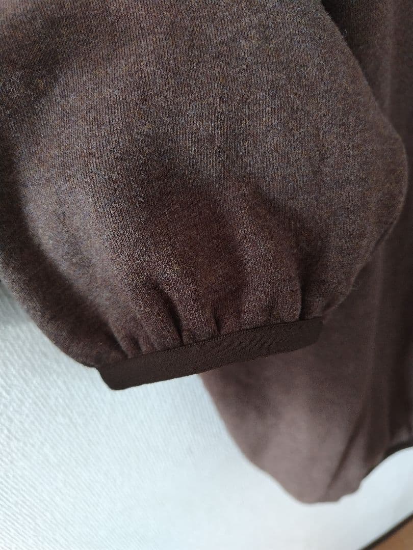 FEAR OF GOD ESSENTIALS スウェットシャツ　ブラウン