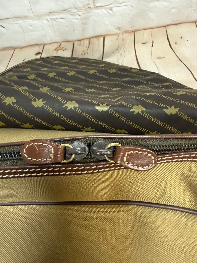 ハンティングワールドボストンバック