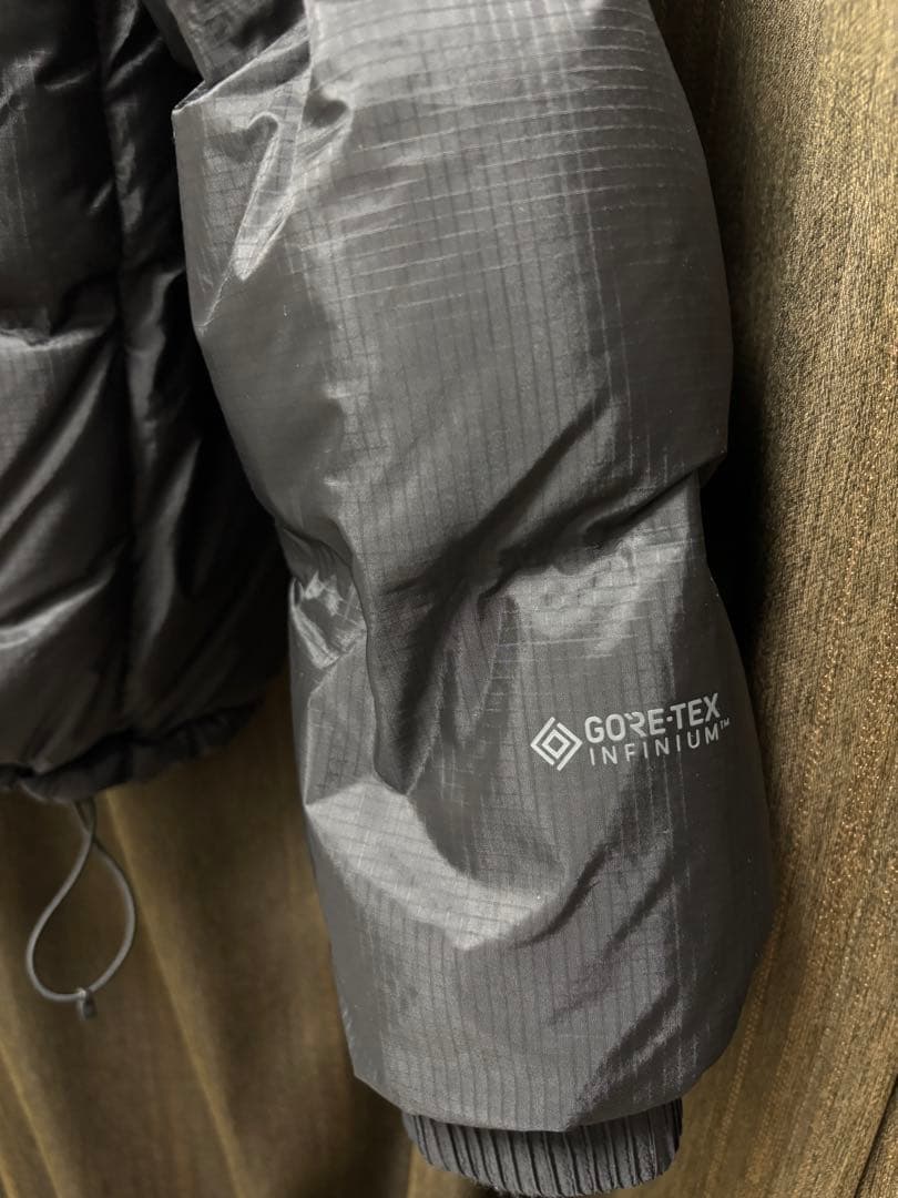 極美品GORE TEX THE NORTH FACE ブラックダウンジャケット