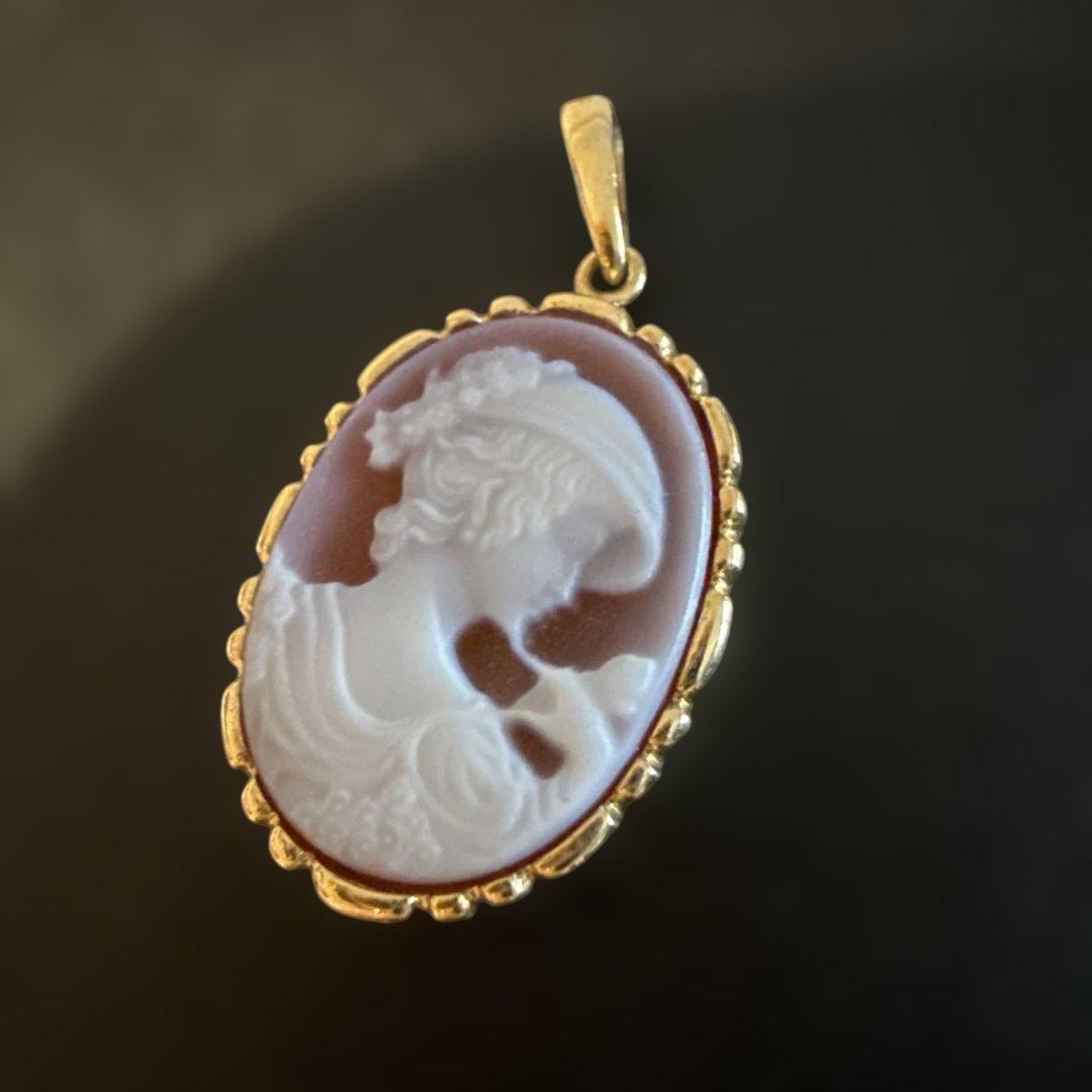 【新品未使用】K18 シェルカメオ ペンダントトップ
